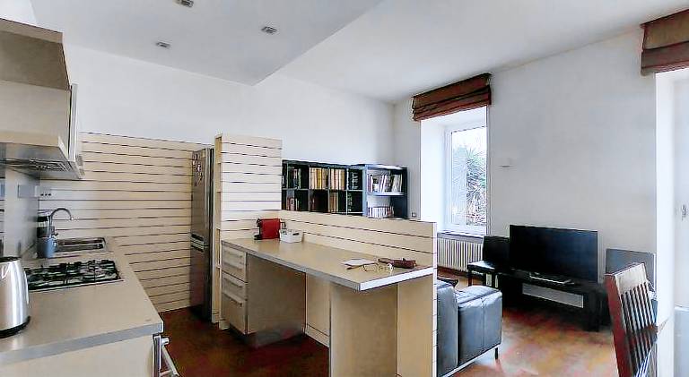 House | Near Galleria Umberto I | Pets allowed — photo 3