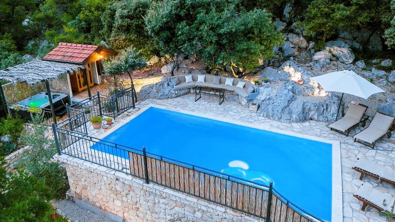 Villa with sauna, hot tub & private pool — photo 2