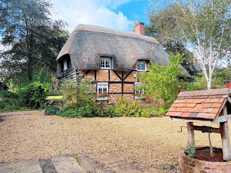 Cottage  Romsey