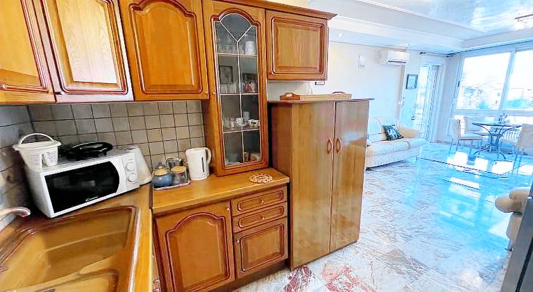 Pine-Tree Spacious 2 BDR Apartment near Tanners' Bridge with hot tub — photo 5