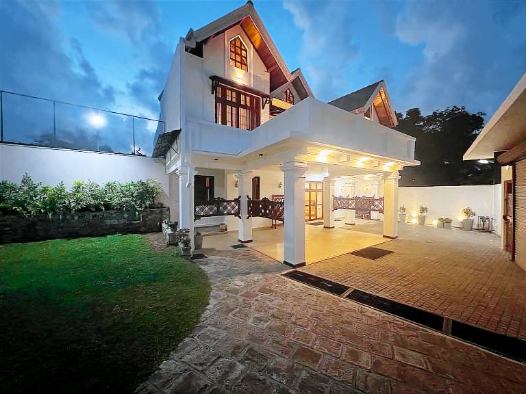450 m&sup2; Ferienhaus