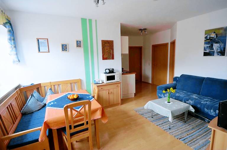 Rental apartment with barbecue, garden & terrace — photo 3