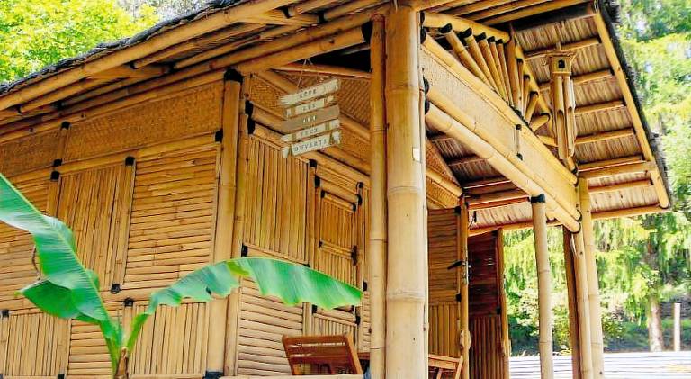 Suite Bambou Bien-etre a Bali - Le soleil des Cevennes in Saint-Jean-du-Gard