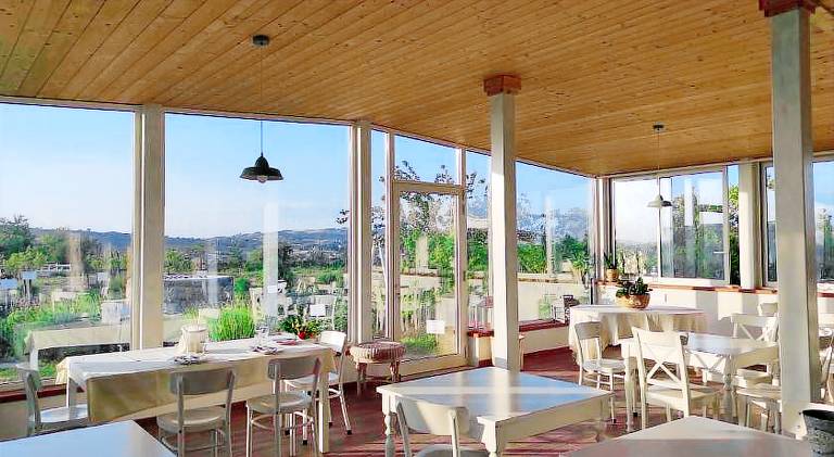 Farm with yard, terrace & jacuzzi | Pets are welcome — photo 2