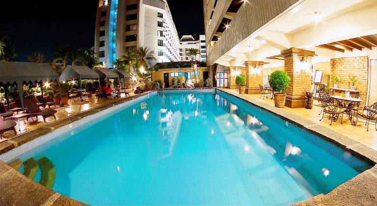Serviced apartment with pool & terrace — photo 3