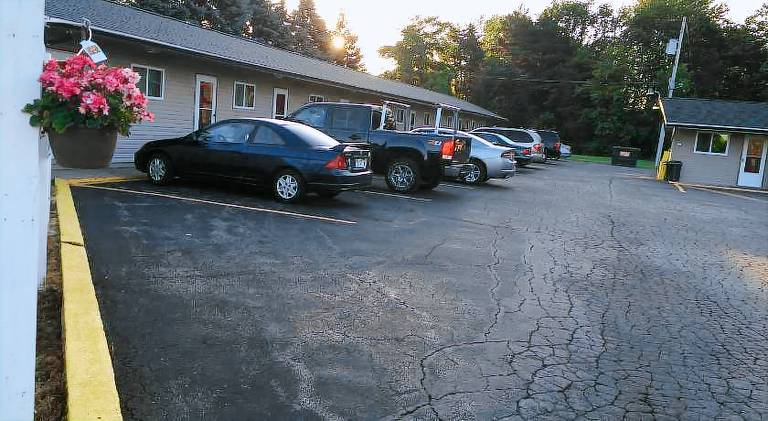 Relax Inn - Saginaw — photo 5