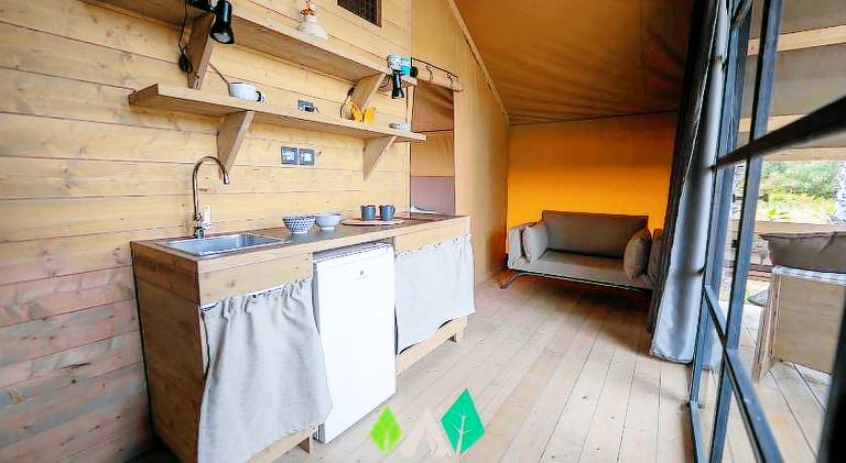 Tent with pool, patio & yard — photo 4