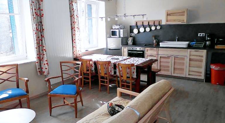 Rental apartment with patio, garden & BBQ — photo 4