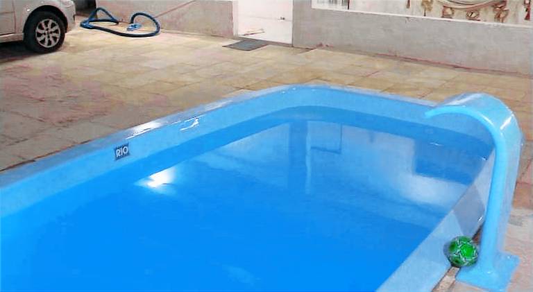 House with pool — photo 5