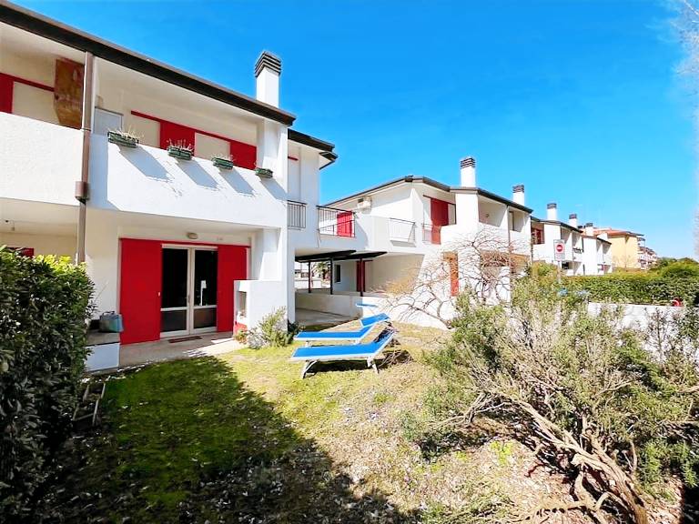 Villa with pool, yard & terrace | Pool view — photo 4