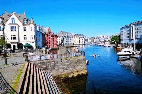 Leilighet  Ålesund