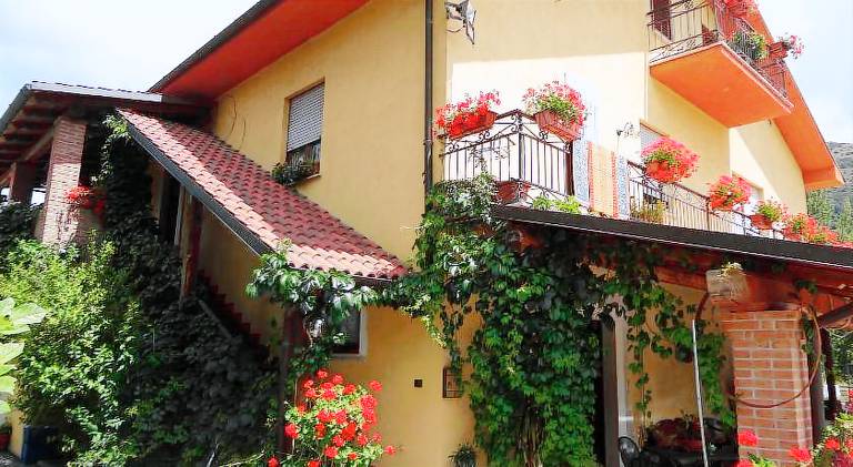 Farm with garden & barbeque in L'Aquila