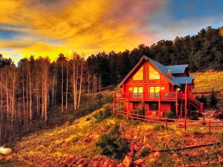 Hut Cripple Creek