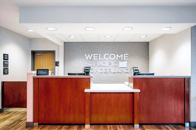 Hampton Inn Medford — photo 5