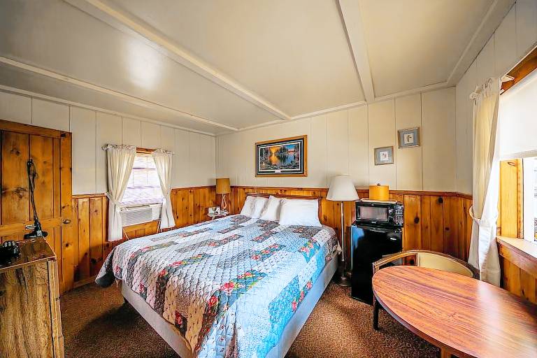 Motel  Tupper Lake