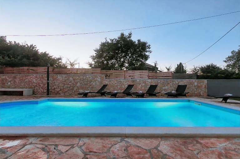 Pet-friendly villa with private pool, panoramic views and free entry to the Lanterna holiday resort — photo 2