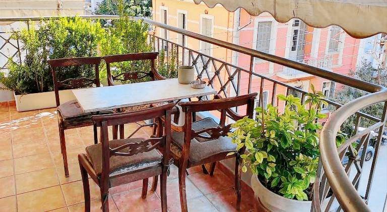 Rental apartment with patio | Close to Temple of Olympian Zeus | Good for workation — photo 3