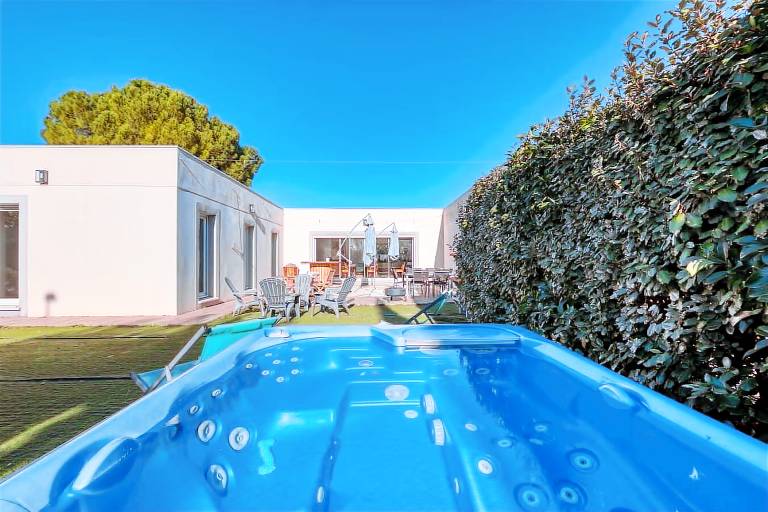 Villa Roujan