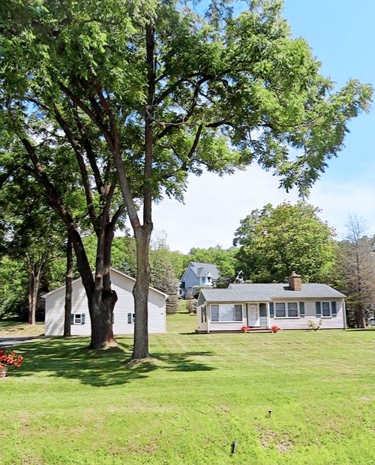 Cottage Rushville