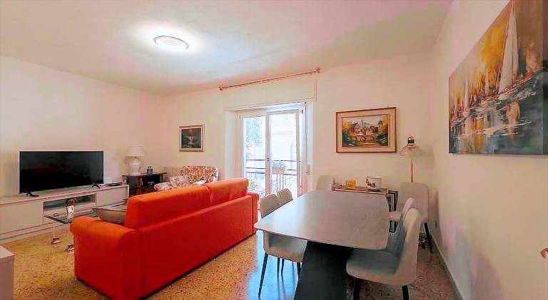 Apartment with 2 rooms for 5 persons — photo 2