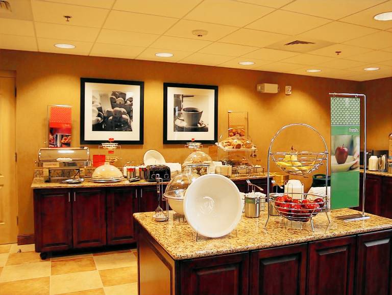 Hampton Inn & Suites Ocala - Belleview — photo 4