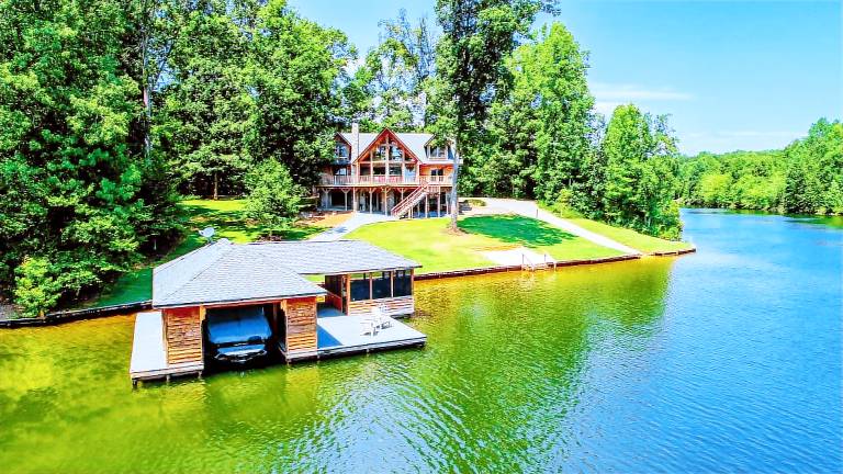 Cabin Bumpass