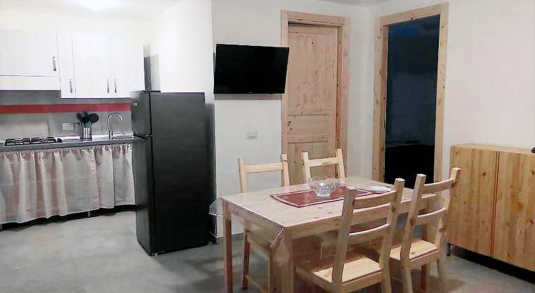 Serviced apartment with yard, patio & barbecue in Caserta