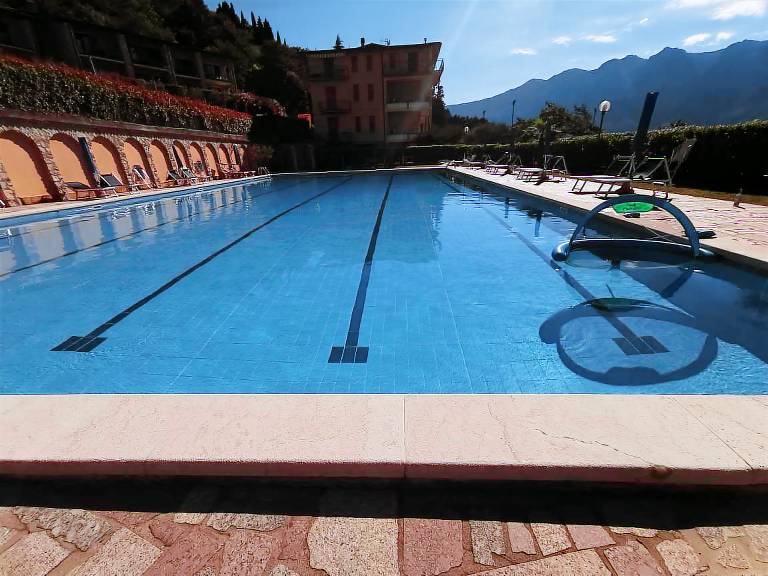 TIGNALE - APARTMENT NIDO 106 WITH POOL AT LAKE GARDA in Tignale