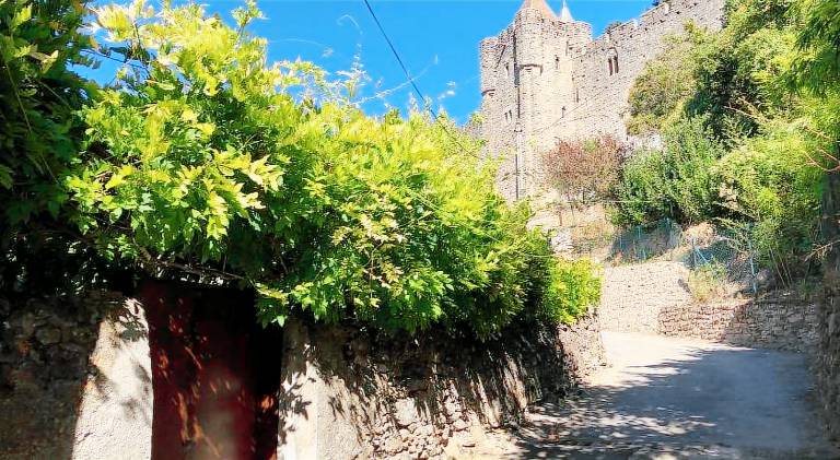 House with 3 rooms for 8 persons in Carcassonne