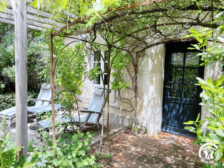 Gite with yard, grill & patio — photo 3