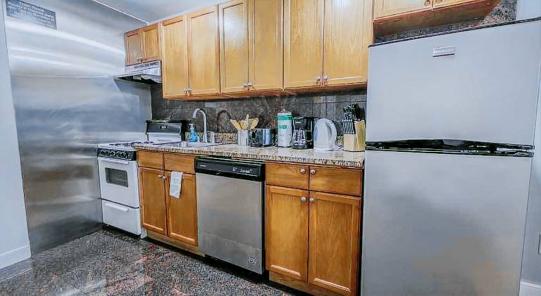 Pleasant rental apartment | Near Freedom Trail | Perfect for remote work | Pet-friendly — photo 4