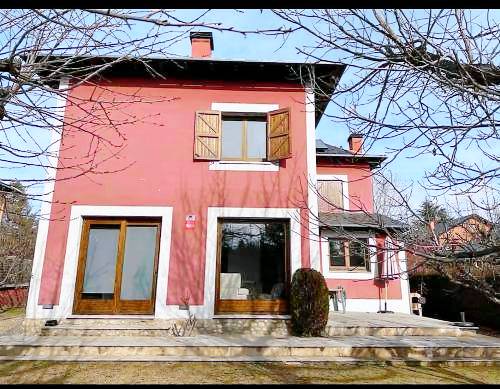 Bed & Breakfast Llivia