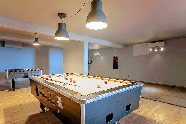 Villa with terrace, yard & grill — photo 4