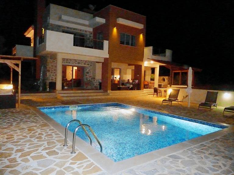 Villa Makris Gialos