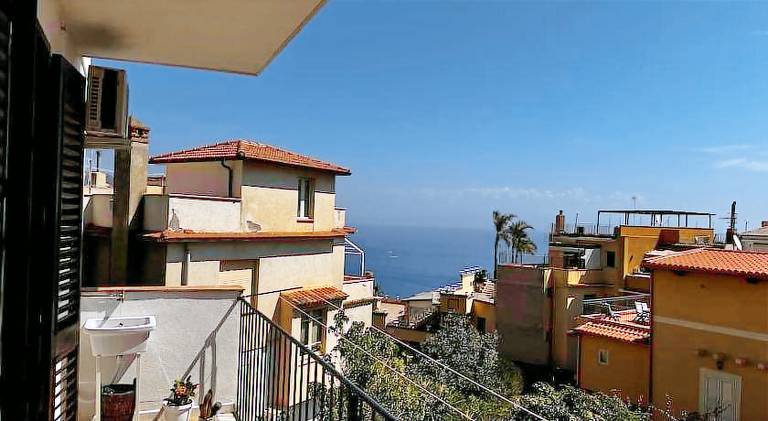 Apartment with 2 rooms for 6 persons — photo 4
