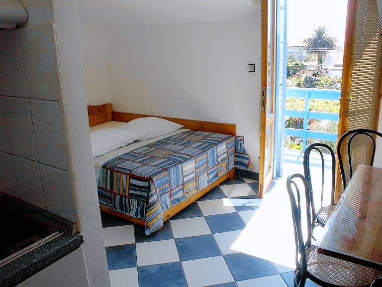 Ferienwohnung in Sućuraj mit Meerblick, Balkon, Klimaanlage, W-LAN (3560-1) in Hvar