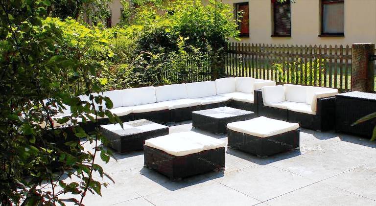 Holiday apartment with barbeque & garden — photo 5
