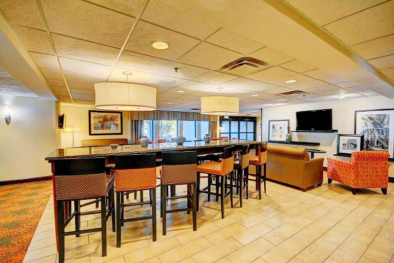 Hampton Inn Indianapolis-South — photo 3