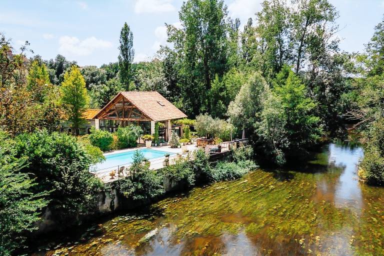 Villa with garden, private pool & barbecue — photo 3