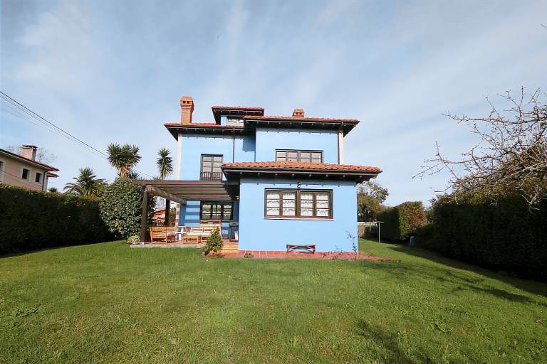 Casa Llanes
