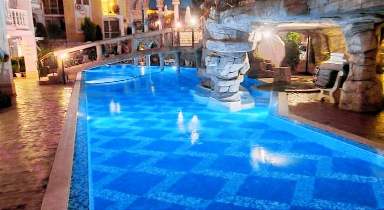 Rental apartment with pool & jacuzzi | Pets are welcome in Sunny beach
