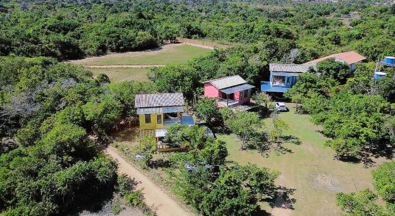 House with patio, yard & barbecue in Porto Seguro
