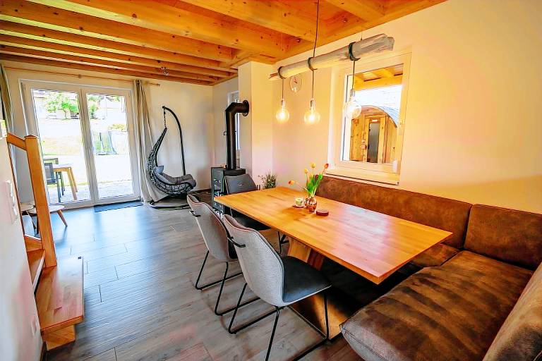 Family-oriented vacation home with sauna, terrace & yard | Mountain view | Next to the ski | Perfect for remote work | Pet-friendly — photo 3