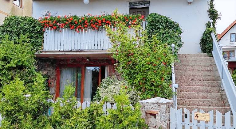 Pleasant apartment with terrace & yard | Pets are welcome — photo 2