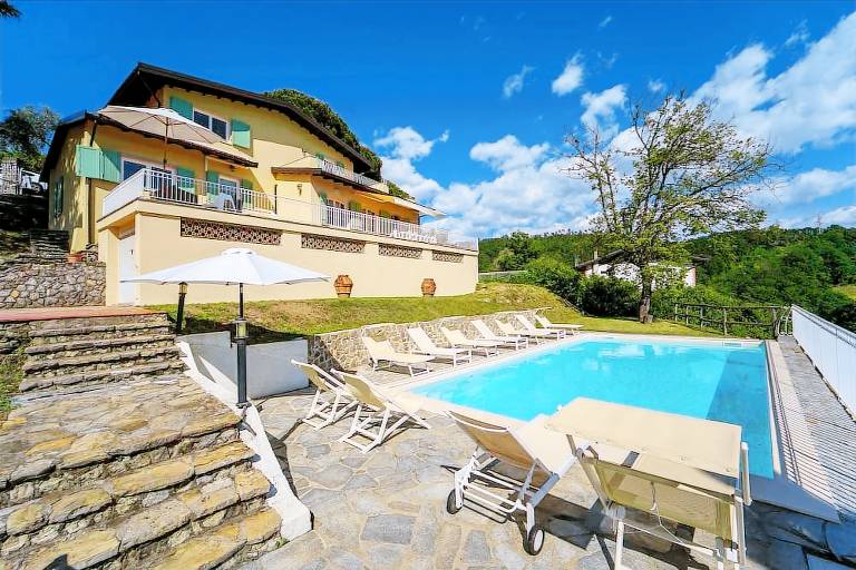Casa  Sarzana