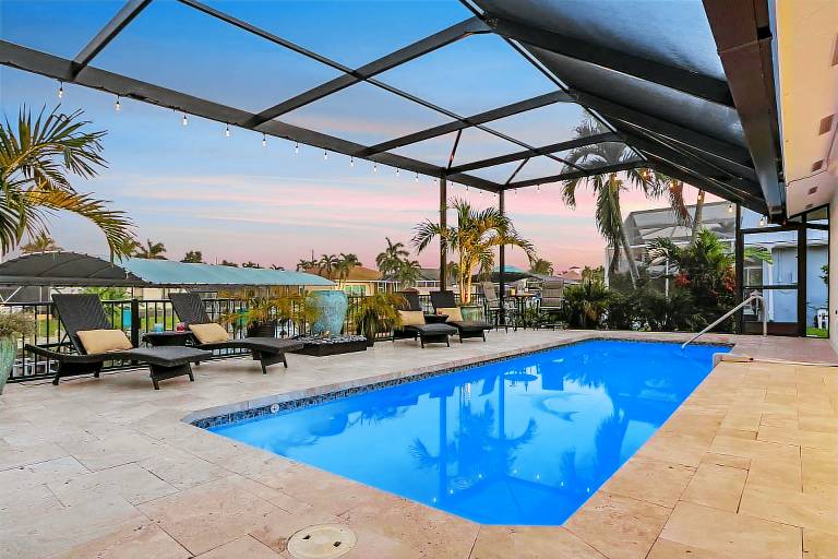 Family-friendly big house with barbecue & private pool | Water view | Pets allowed in Cape Coral, FL