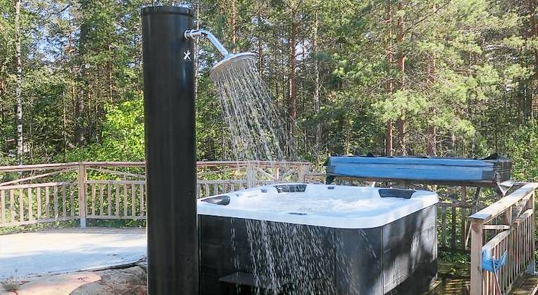 Timber cottages with jacuzzi and sauna near lake Vanern — photo 3