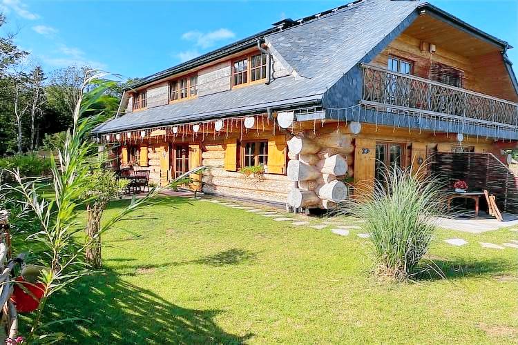 Apartment with patio, yard & sauna in Koszalin
