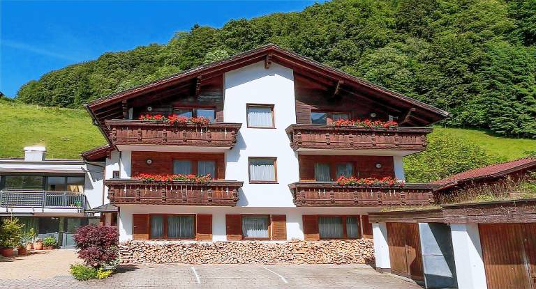 Pleasant rental apartment with garden | Close to the ski | Pets allowed in Schruns