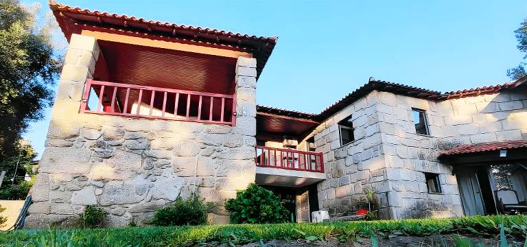 Fully equipped big vacation home with terrace, private pool & grill | Garden view | Pet-friendly — photo 5
